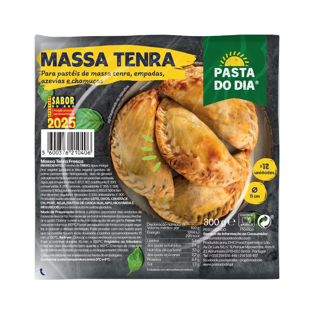Packaging of Pasta do Dia masa tenra with empanadas on a white background
