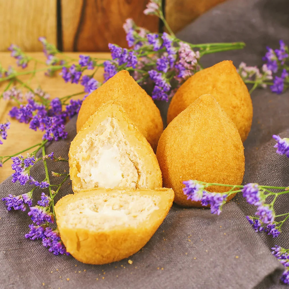 Large Chicken Coxinha with Catupiry - 6 pcs.